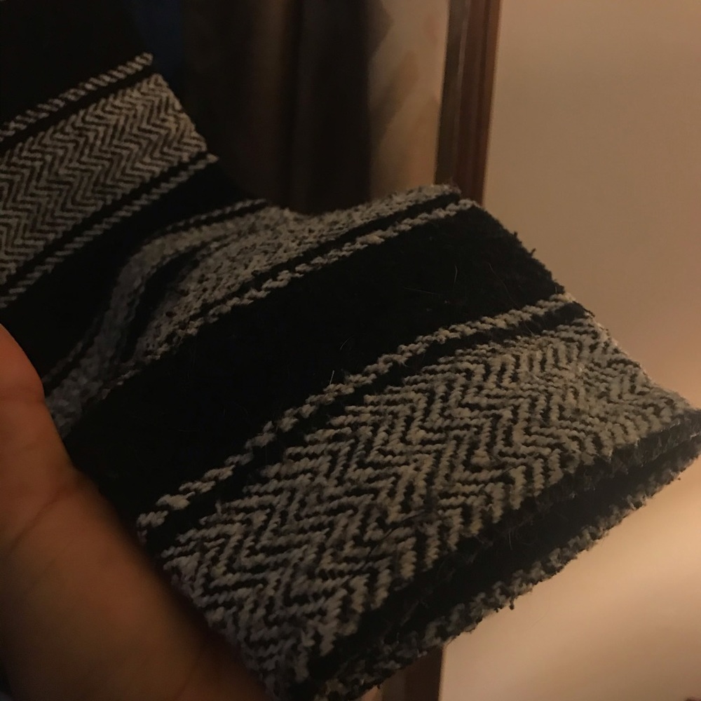 Black & White Drug Rug - Picture 2 of 6